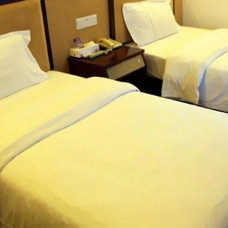 Xiangmei Chain Hotel Shenzhen Qianhai Branch מראה חיצוני תמונה